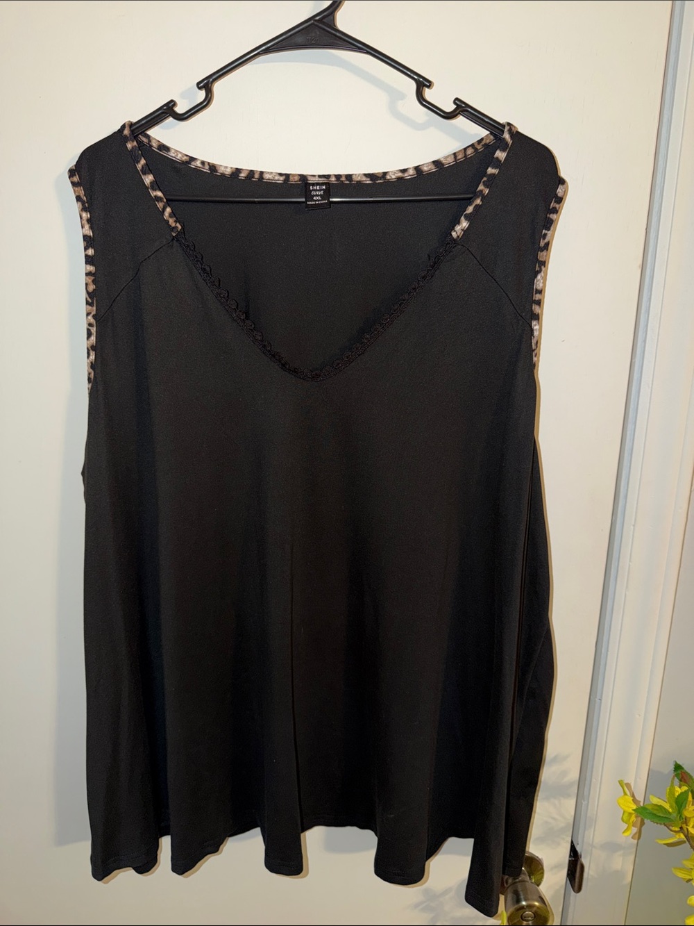 SHEIN Black V-Neck Tank with Leopard-Trim